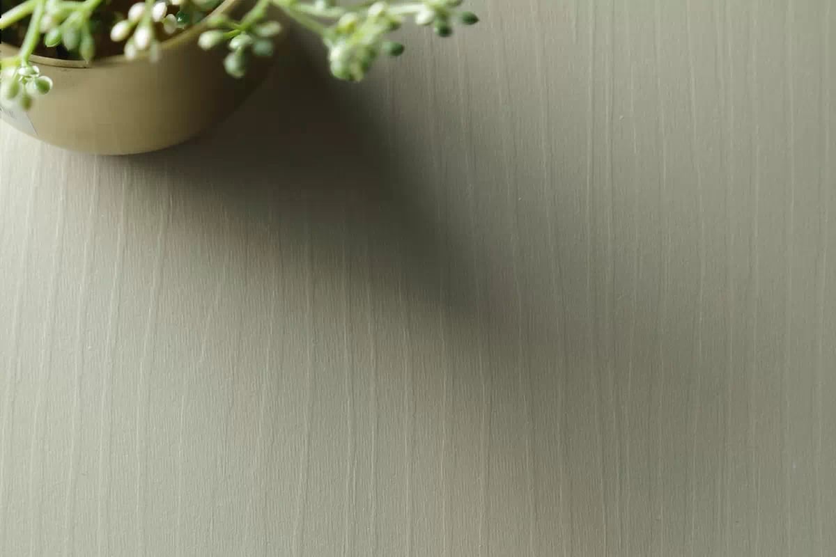 Komoda dvojdverová s tromi zásuvkami Lumira 158 cm - eukalyptus / jedľa skandi Komoda dvojdverová s tromi zásuvkami Lumira - eukaliptus / jodelka skandi - dekor eukaliptus