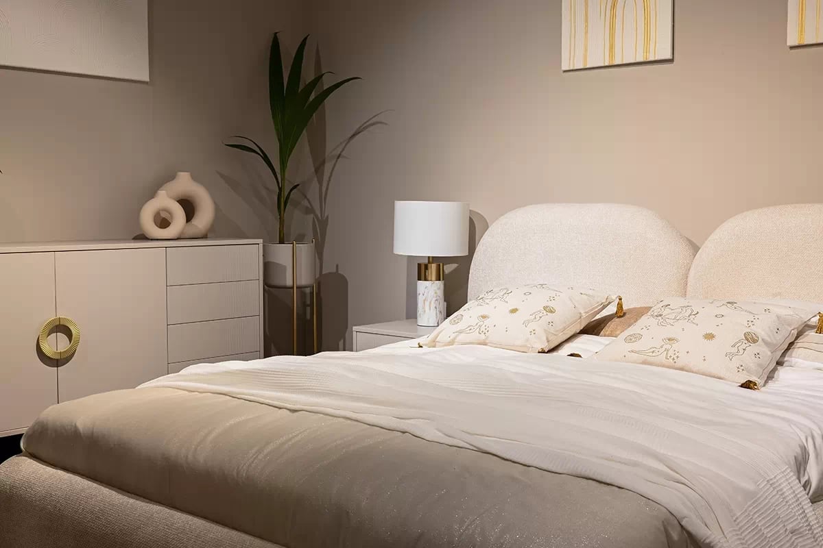 Čalouněná postel Nubo - 160x200 cm s úložným prostorem postel čalouněné 160x200 Nubo s úložným prostorem