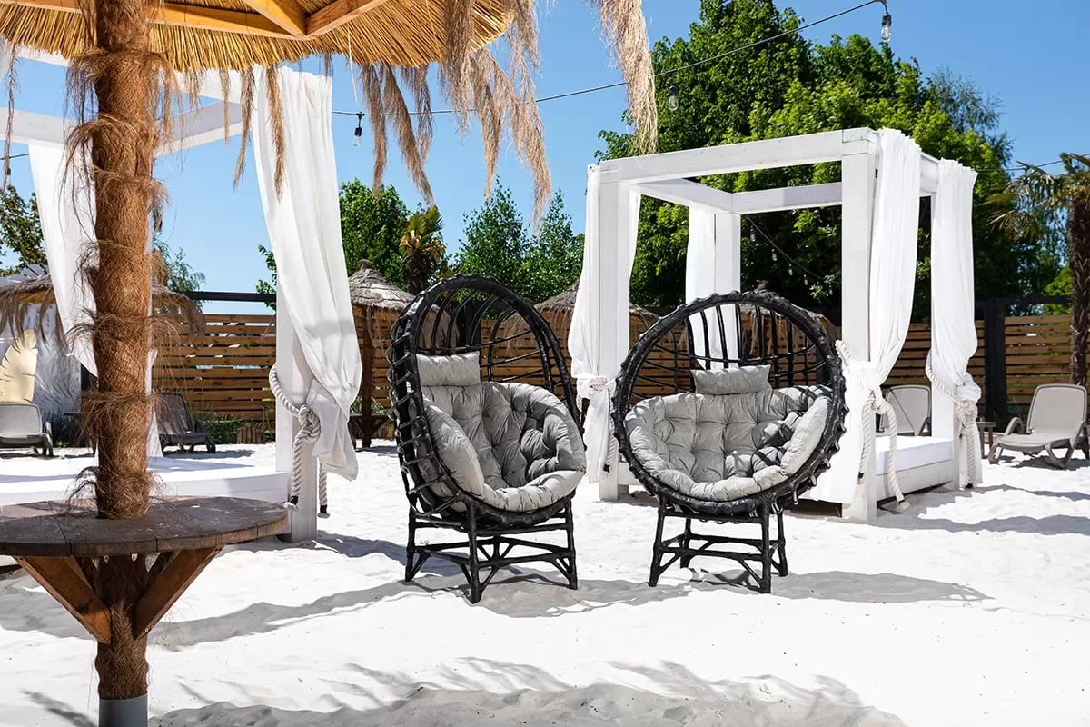 Kreslo wiklinowy Gardins I 102 cm z poduszka + GRATIS - Čierny / šedá Vankúš - Limitovaná ponuka Kreslo wiklinowy Gardins I 102 cm z poduszka + GRATIS - Čierny 