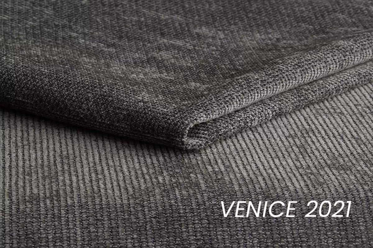 Rozkládací rohová sedací souprava Lutario Mini levá - tmavě šedá Venice 2021 Rohová sedací souprava Lutario Mini rozkládací levá - ciemnoszara plecionka hydrofobowa Venice 2021