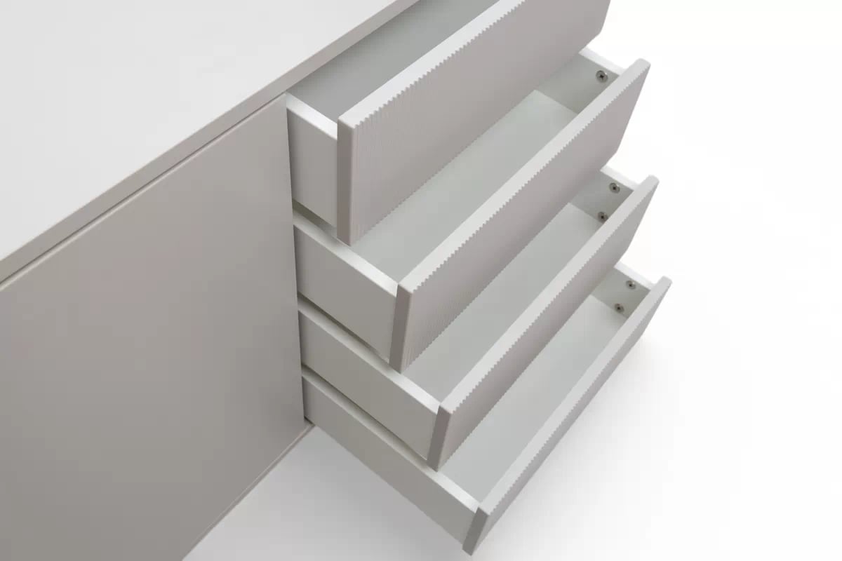 Komoda Nubo 150 cm so zásuvkami - kašmírová / čierna Komoda Nubo 150 cm so zásuvkami - kašmír / Čierny