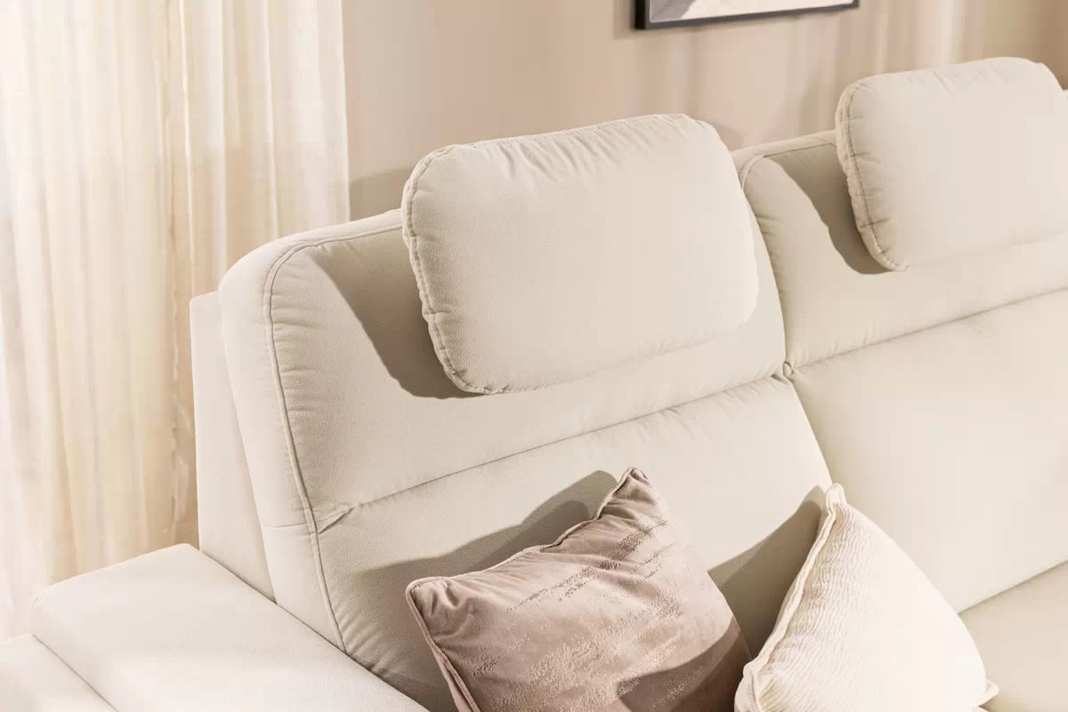 Rohová sedačka Loario L pravostranná se širokou, vybráním područkou - krémová tkanina Sand 03 Rohová sedací souprava Loario L pravá z szerokim, wcietym bokiem - kremowa Pletenina Sand 03