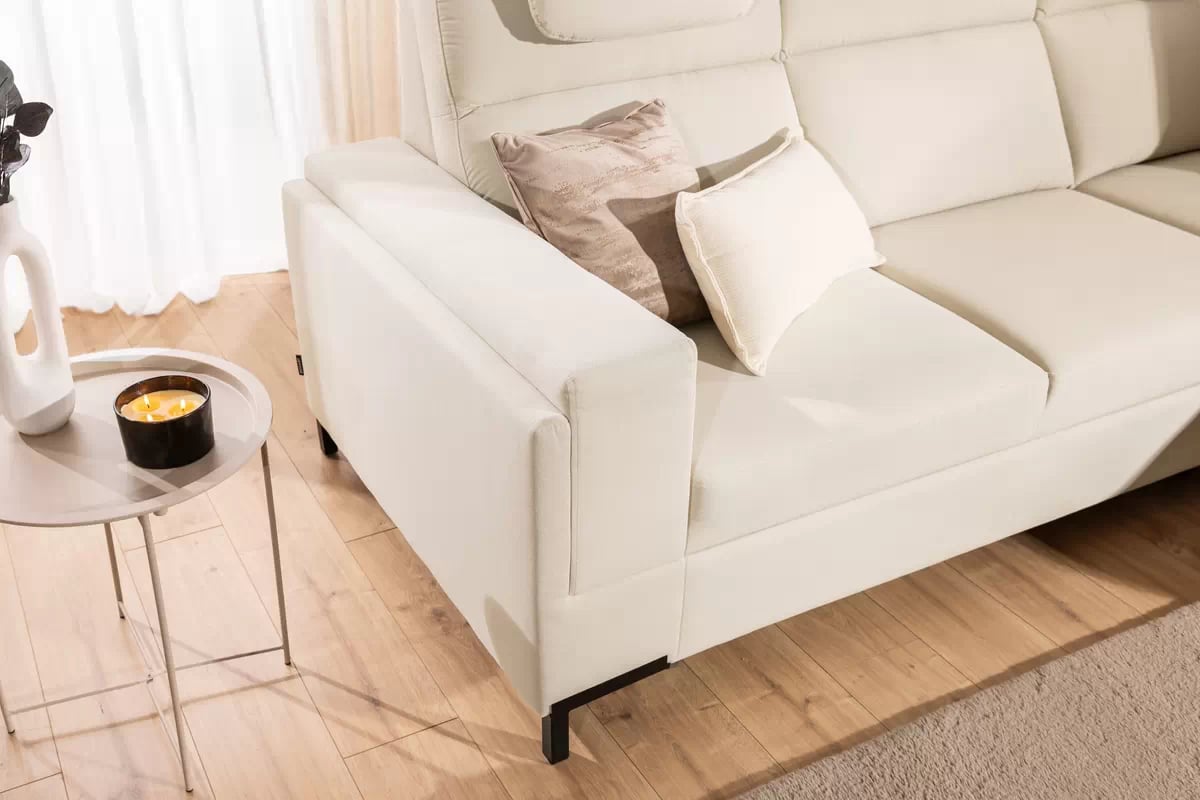 Rohová sedačka Loario L pravostranná se širokou, vybráním područkou - krémová tkanina Sand 03 Rohová sedací souprava Loario L pravá z szerokim, wcietym bokiem - kremowa Pletenina Sand 03