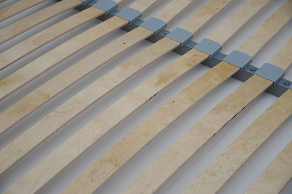 Nábytková zostava Modern - biely mat Rošt