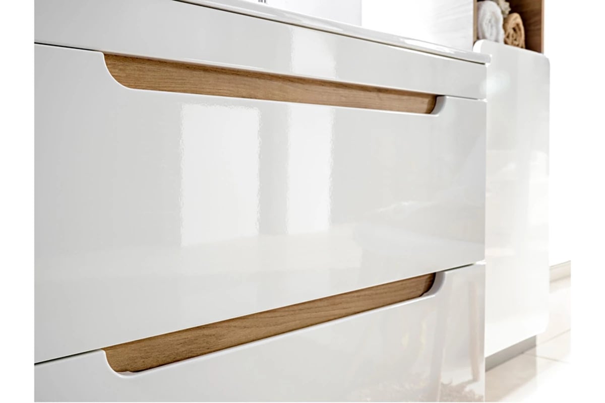 Skrinka drezová skrinka do kúpeľne Aruba 824 - White predná časť z frezowynymi Úchytkaami 