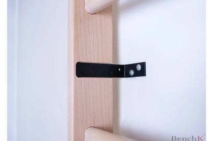 Gymnasticka rebrina BenchK 111 mocowanie do sciany 