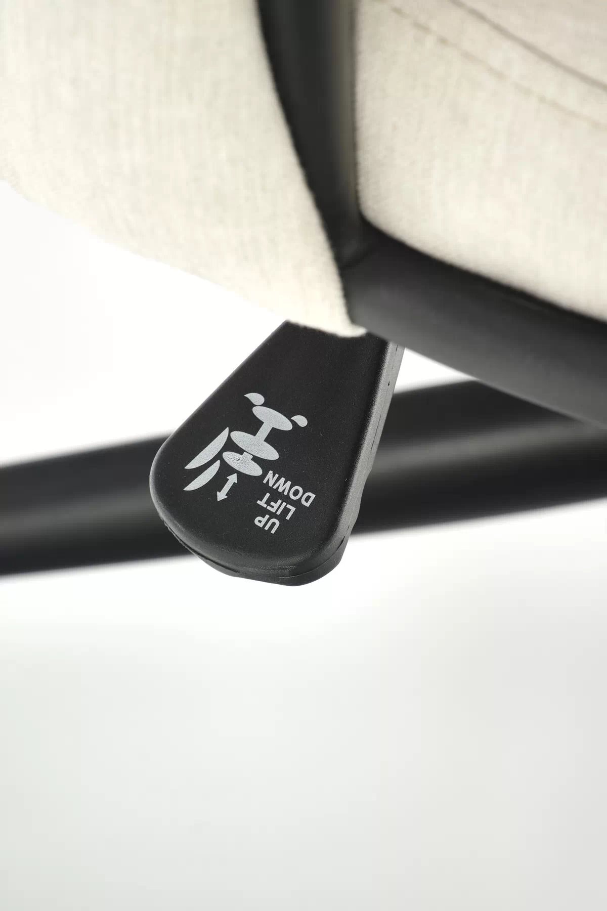 Kancelárske kreslo TALON - svetlobéžová Kancelárske kreslo talon - svetlý Béžová