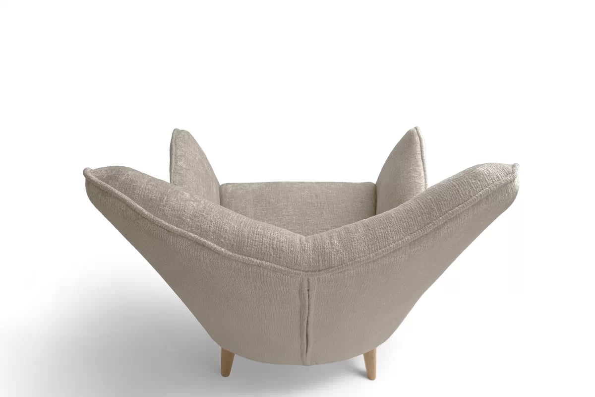 Kreslo Ušiak Elira - béžový Perfect Harmony 07 / buk Kreslo Ušiak Elira z wysokimi nozkami - béžový šenil Perfect Harmony 07 / Nohy buk 