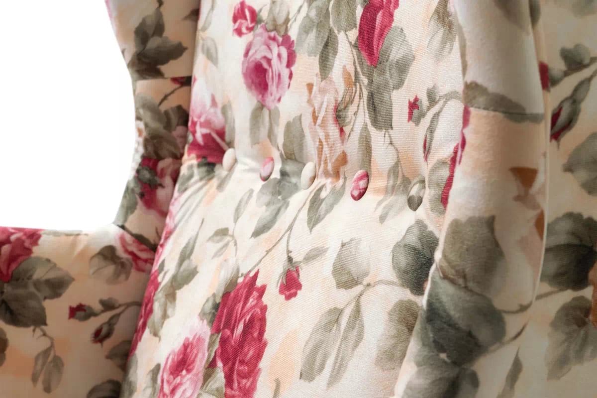 Kreslo Ušiak Vilano - látka drukowana kvetinový vzor Coral WM 82 / Nohy Venge Kreslo Ušiak Vilano - látka drukowana kvetinový vzor Coral WM 82 / Nohy Venge 