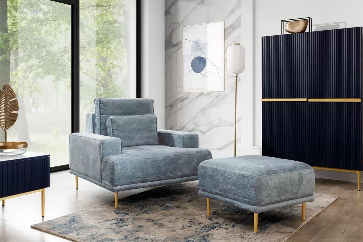 Relaxační křeslo Nicole do obývacího pokoje - modrý šenil Miu 2051 / zlaté nohy Křeslo čalouněná Nicole pro obývacího pokoje - modrá šenil Miu 2051 / Nohy zlote