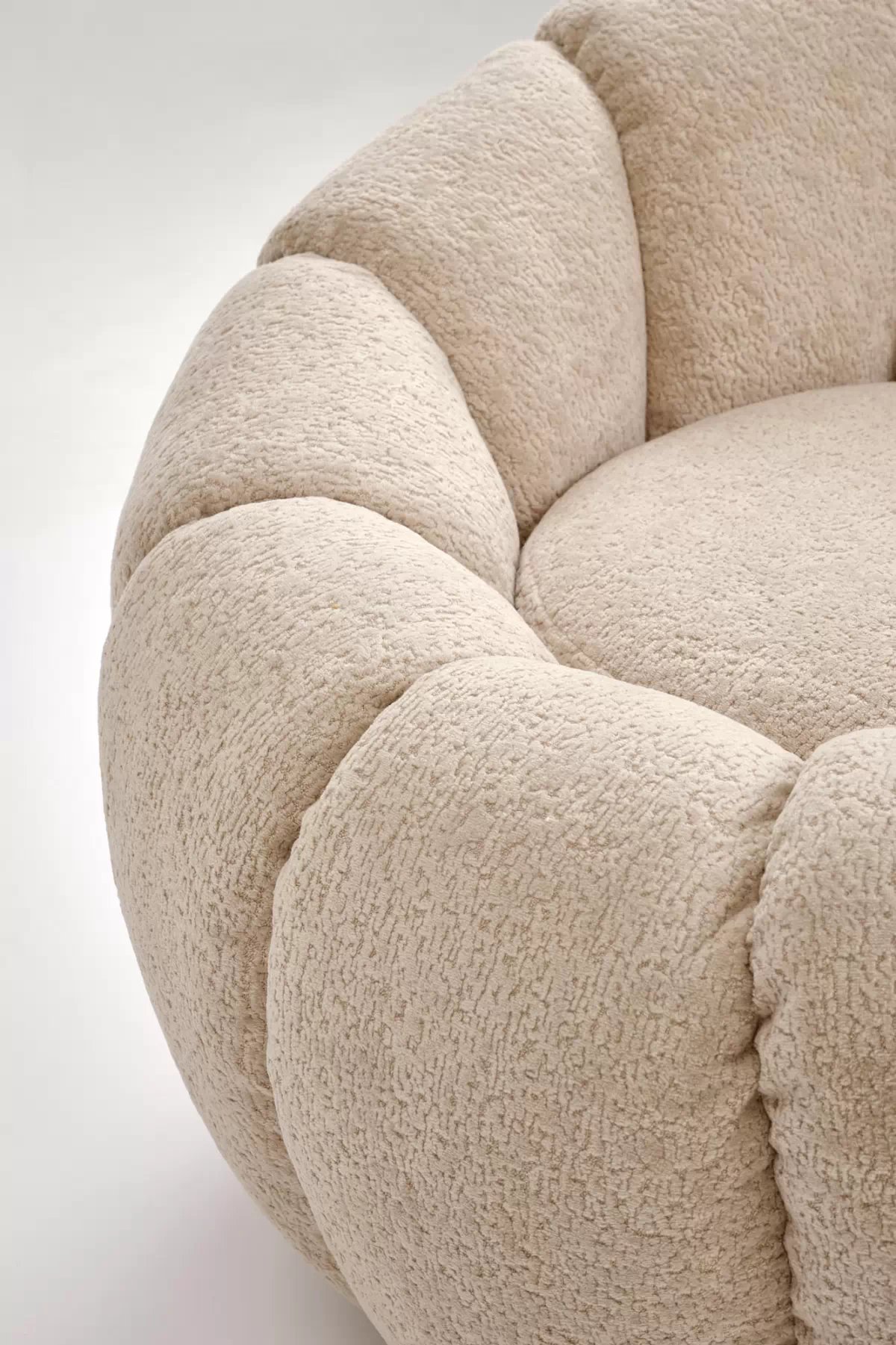 Čalouněné křeslo Pares - béžová boucle Křeslo čalouněná Pares - boucle béžová 