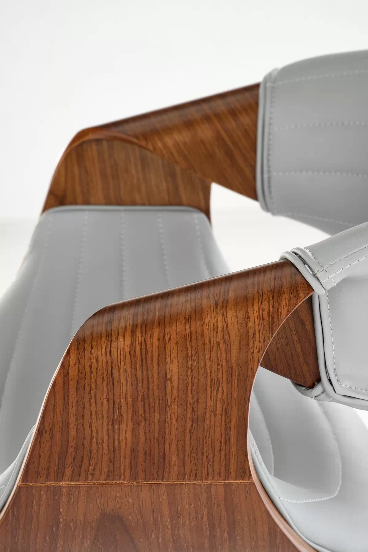 Hoker Solvane s čalúneným sedadlom - šedá ekokoža / orech h123 Barová stolička Popolový / orieškový