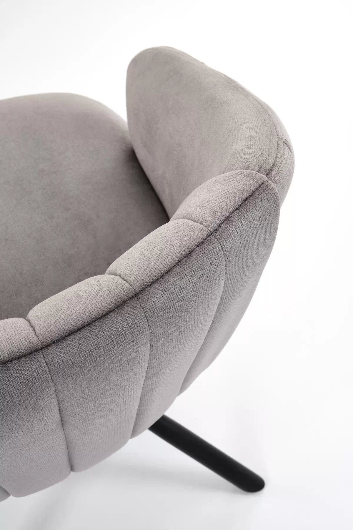 Čalouněná otočná židle K533 - šedý samet Havana 10 / černé nohy k533 židle popelavá