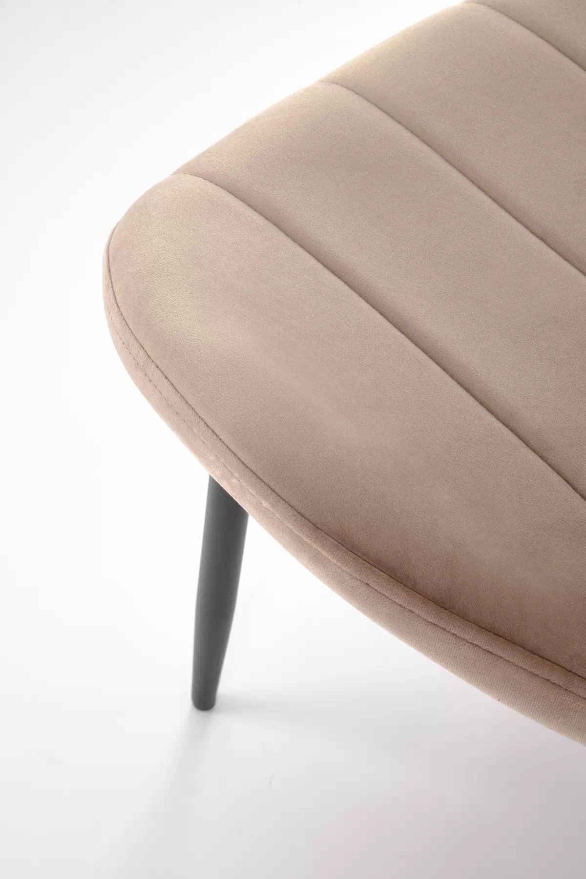 Jídelní židle K538 - béžový samet Bluvel 40 / černé nohy k538 židle béžová