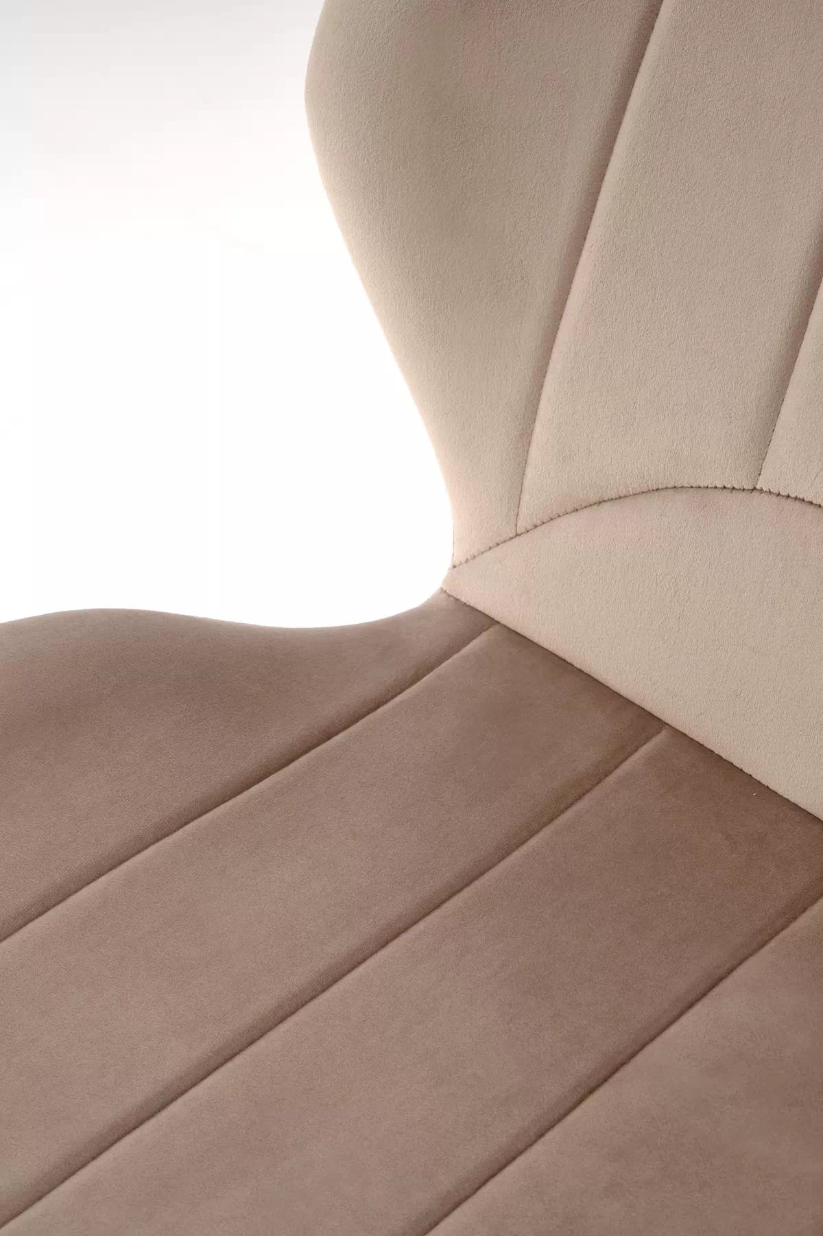 Jídelní židle K538 - béžový samet Bluvel 40 / černé nohy k538 židle béžová