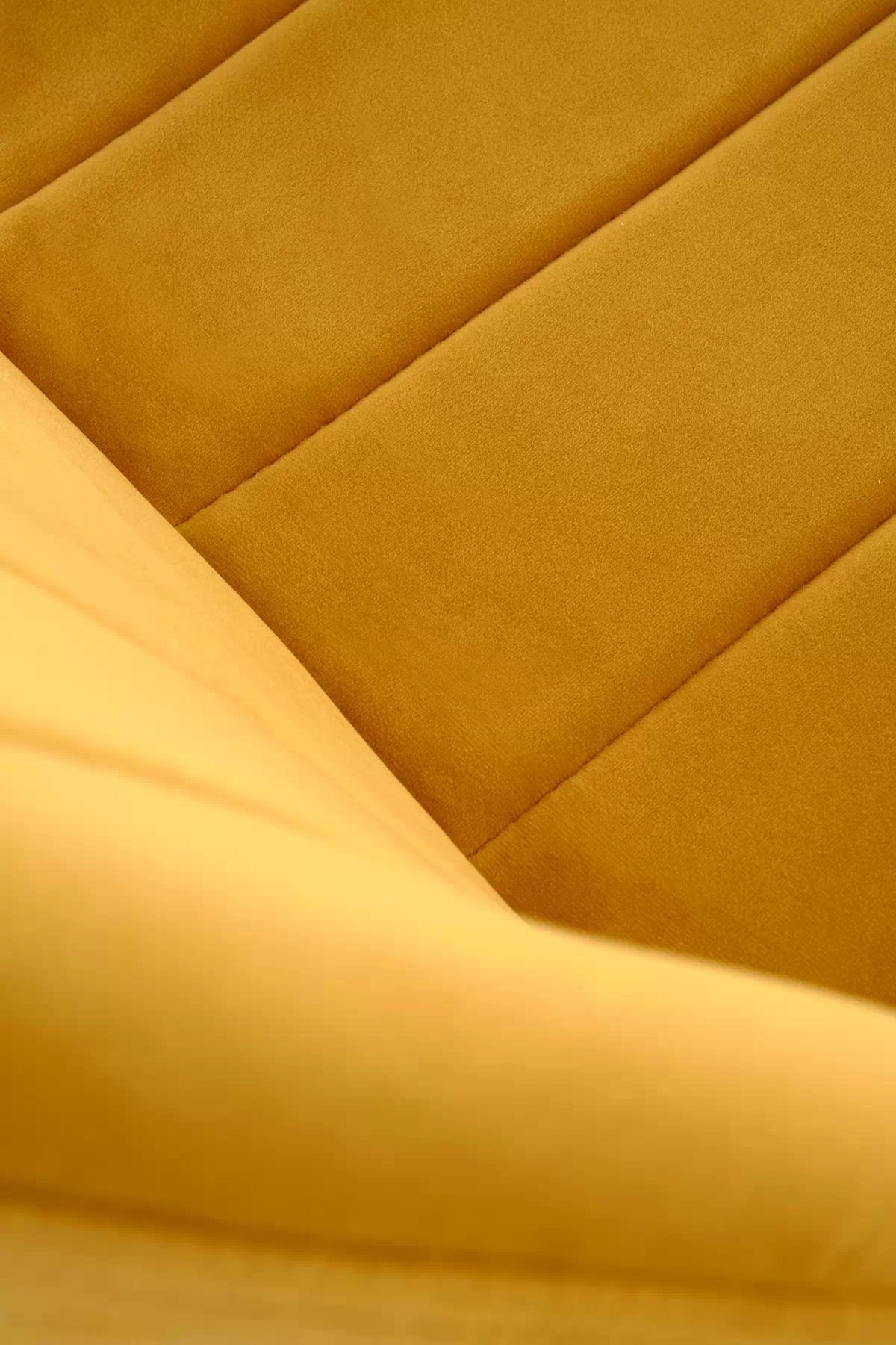 Jídelní židle K538 - hořčičný samet Bluvel 68 / černé nohy k538 židle hořčice