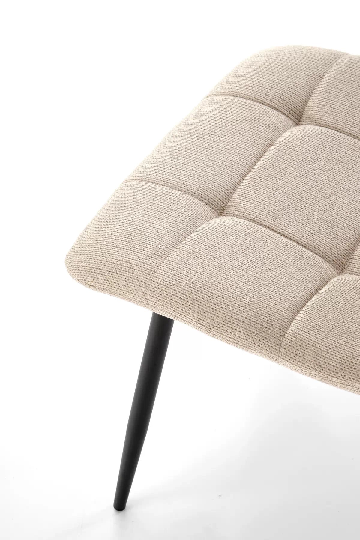 Jídelní čalouněná židle K560 - béžová / černé nohy k560 židle béžová