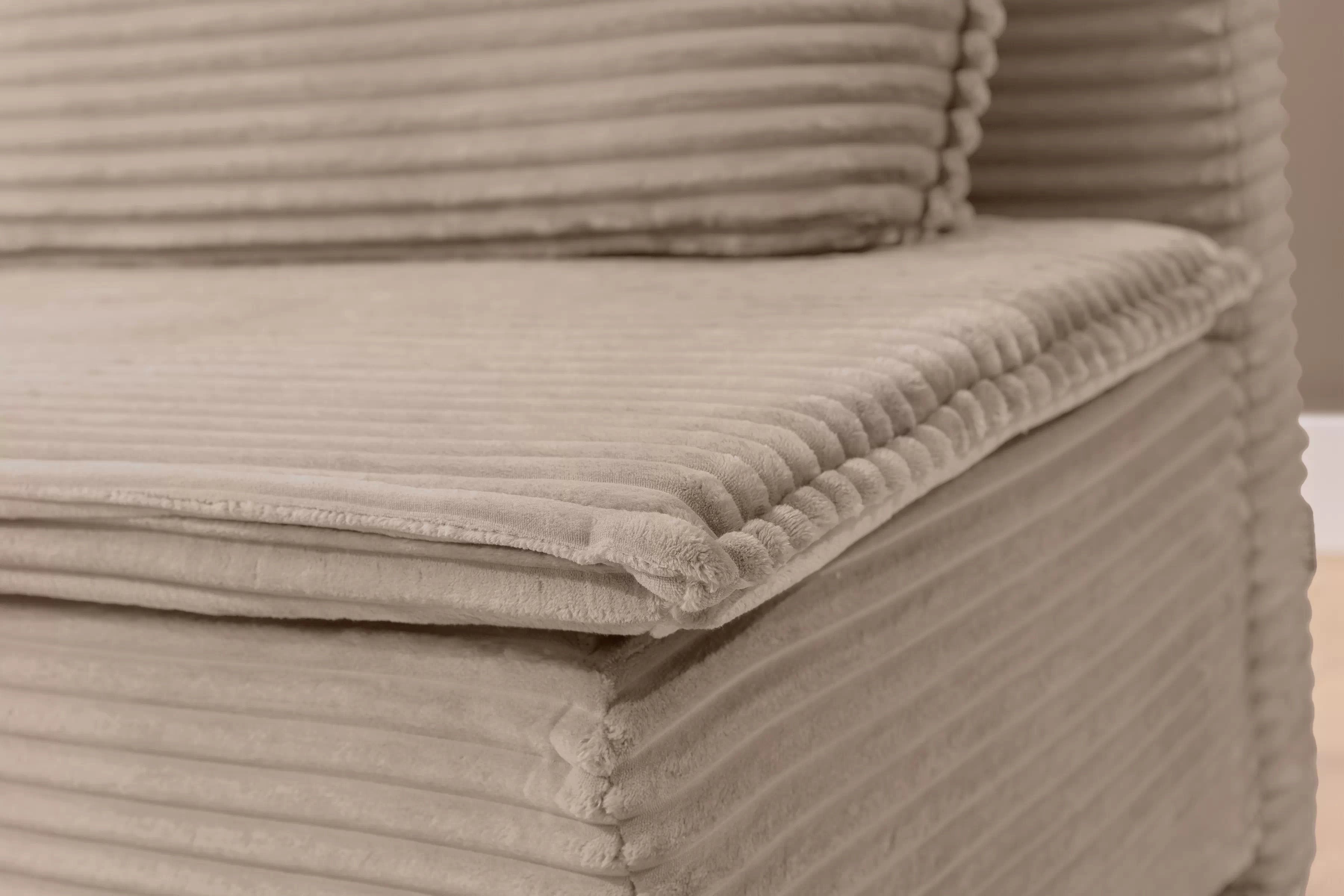 Pohovka rozkladana Firioza s úložným prostorem- béžová plusz Tilia 17 Pohovka rozkladana Firioza s úložným prostorem- béžová plusz Tilia 17