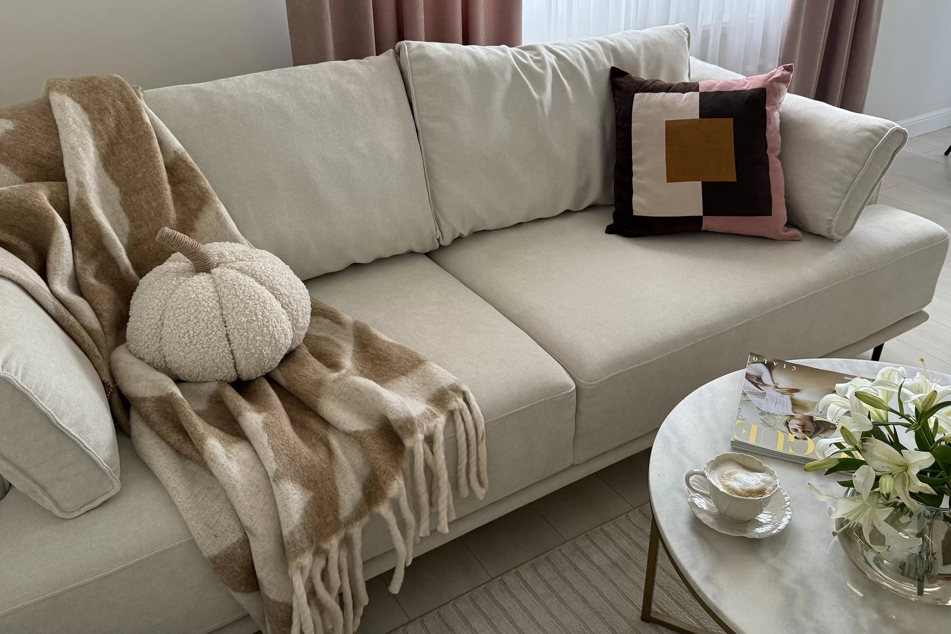 Rozkládací pohovka Nicole Pohovka rozkladana Nicole