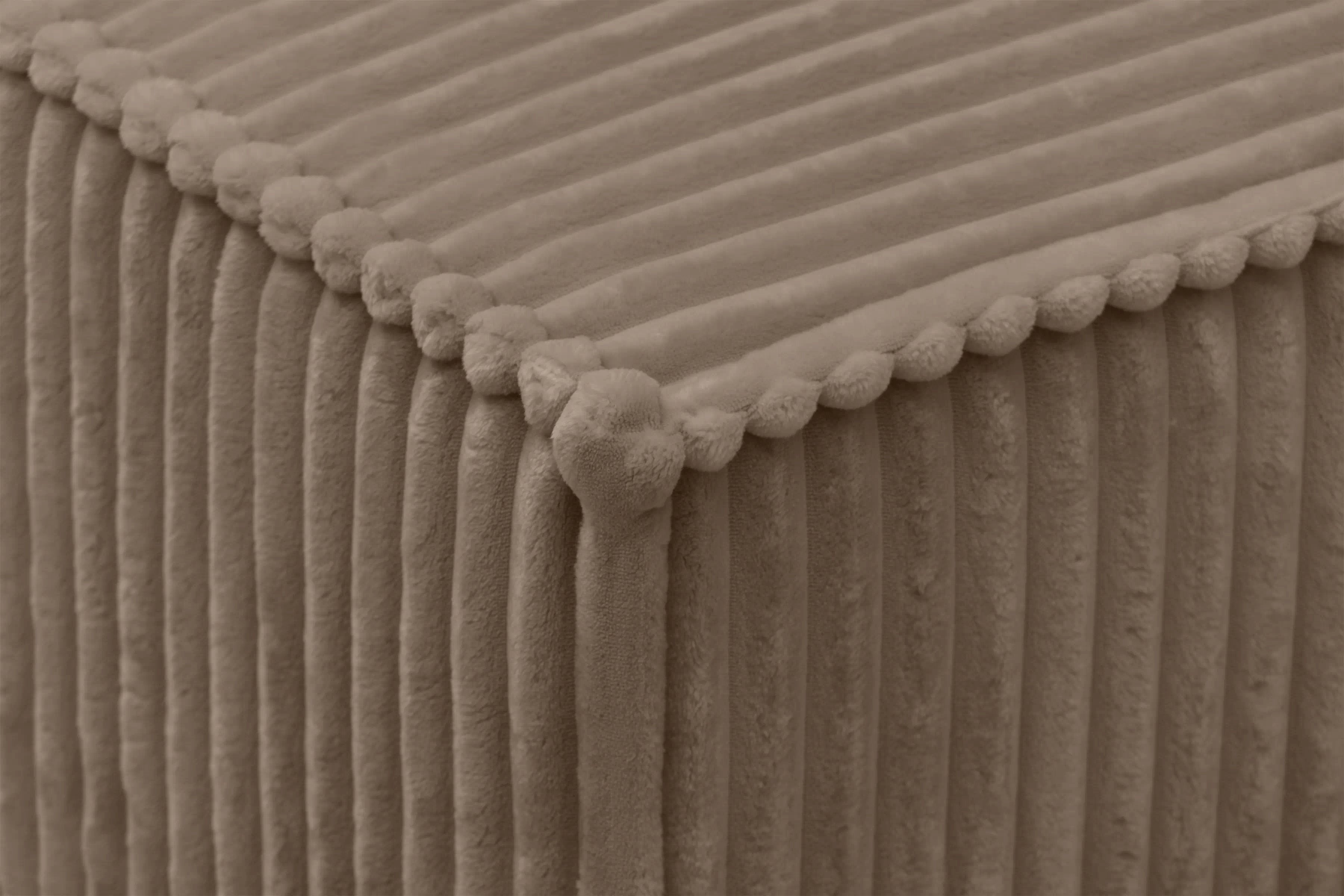 Pohovka Solvero s funkciou spania - tmavobéžový plyš Tilia 17 Pohovka Solvero s funkciou spánku - béžový plusz Tilia 17