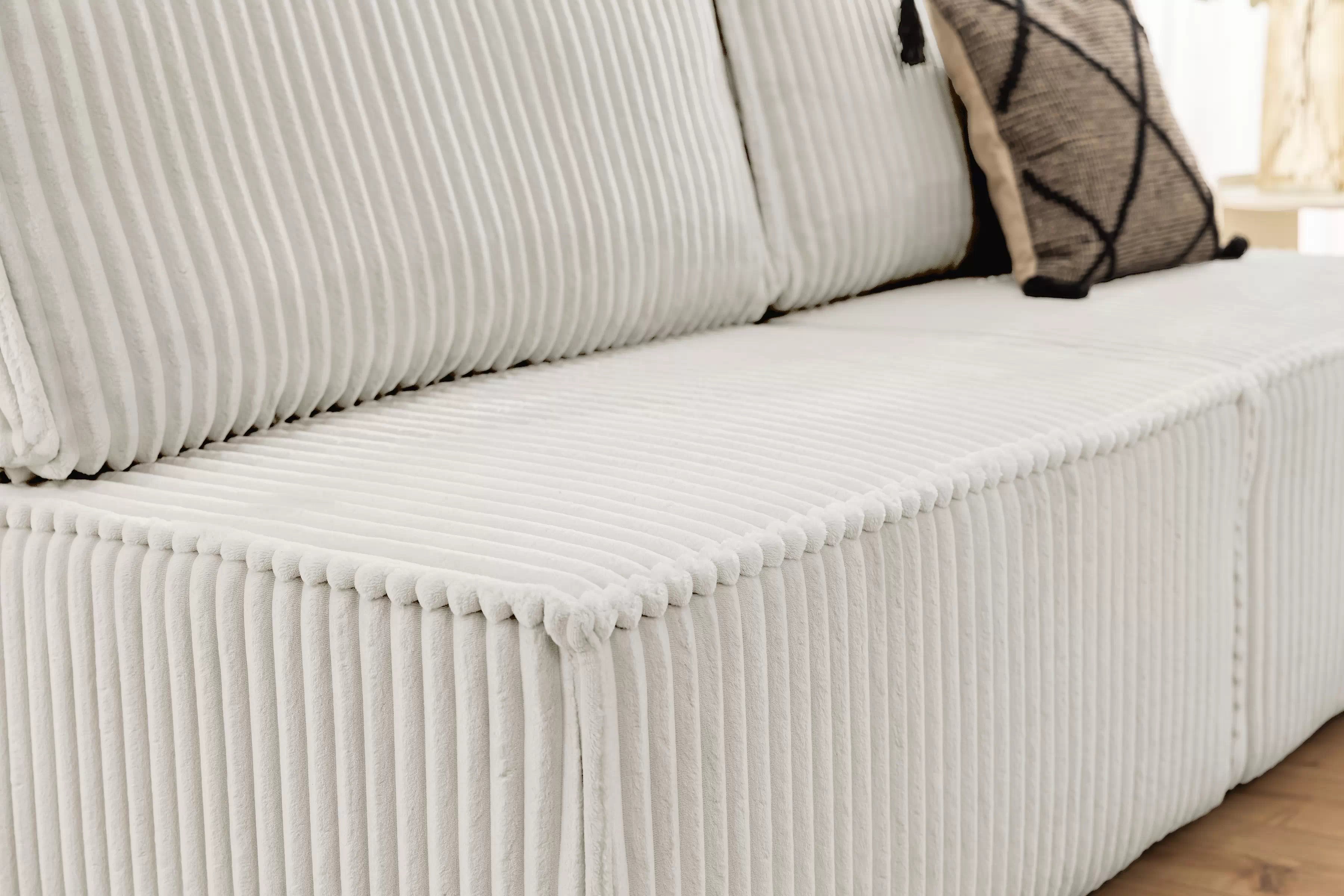 Pohovka Solvero s rozkladem na spaní - světle béžový plyš Tilia 01 Pohovka Solvero rozkládací - světlý béžová plusz Tilia 01