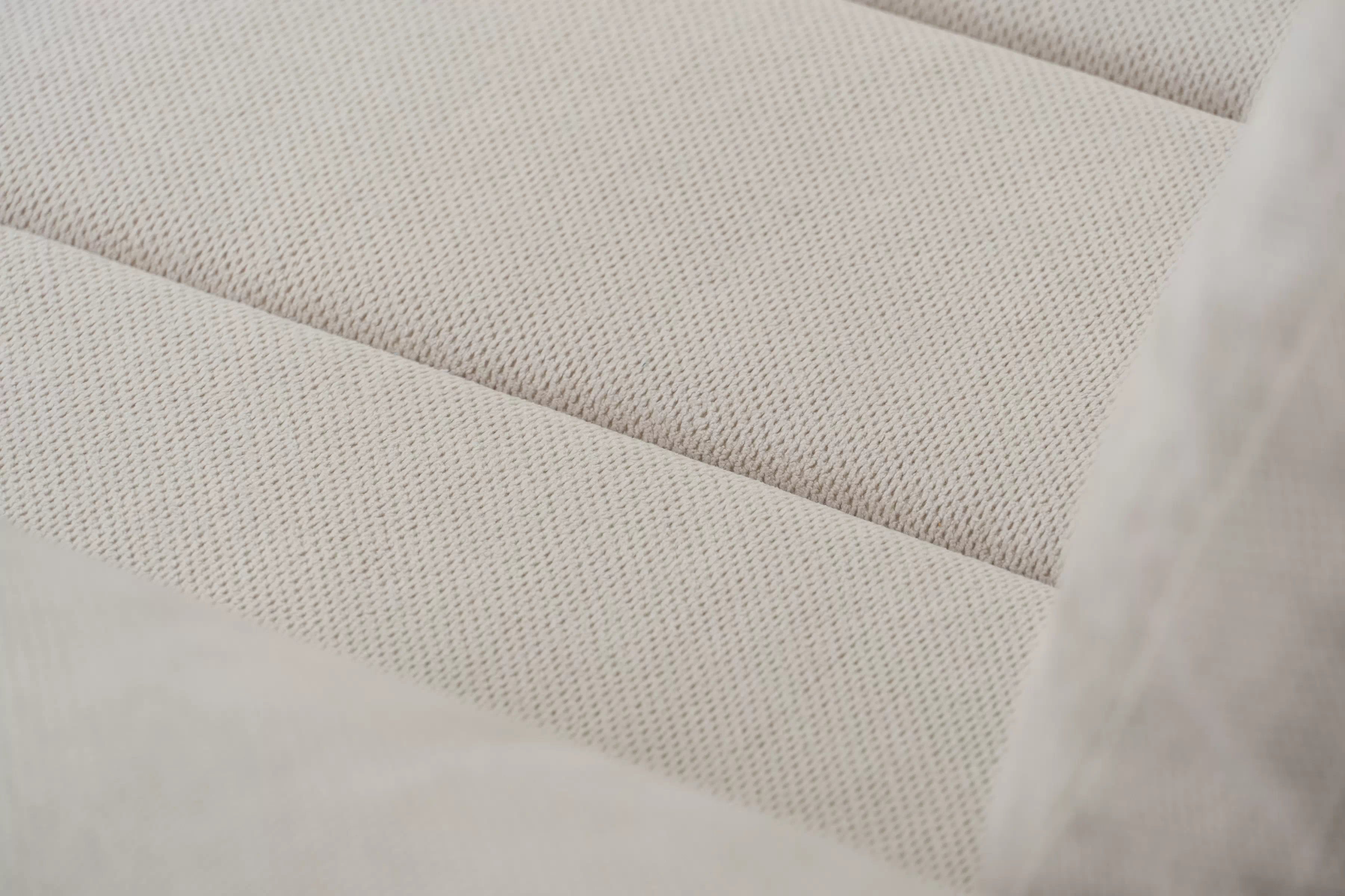 Rozkládací pohovka s úložným prostorem Neli s funkcí spaní - béžový plyš Pretty 03 Pohovka rozkládací Neli rozkladana s úložným prostorem- béžová plusz Pretty 03