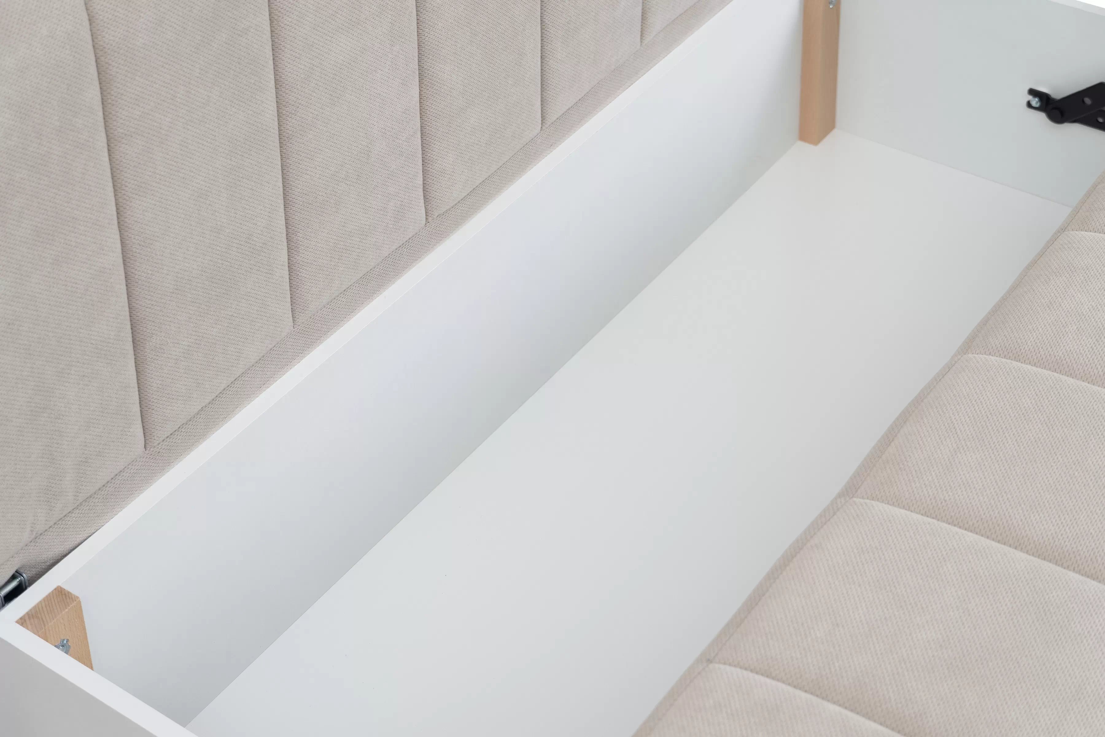 Rozkládací pohovka s úložným prostorem Neli s funkcí spaní - béžový plyš Pretty 03 Pohovka rozkládací Neli rozkladana s úložným prostorem- béžová plusz Pretty 03