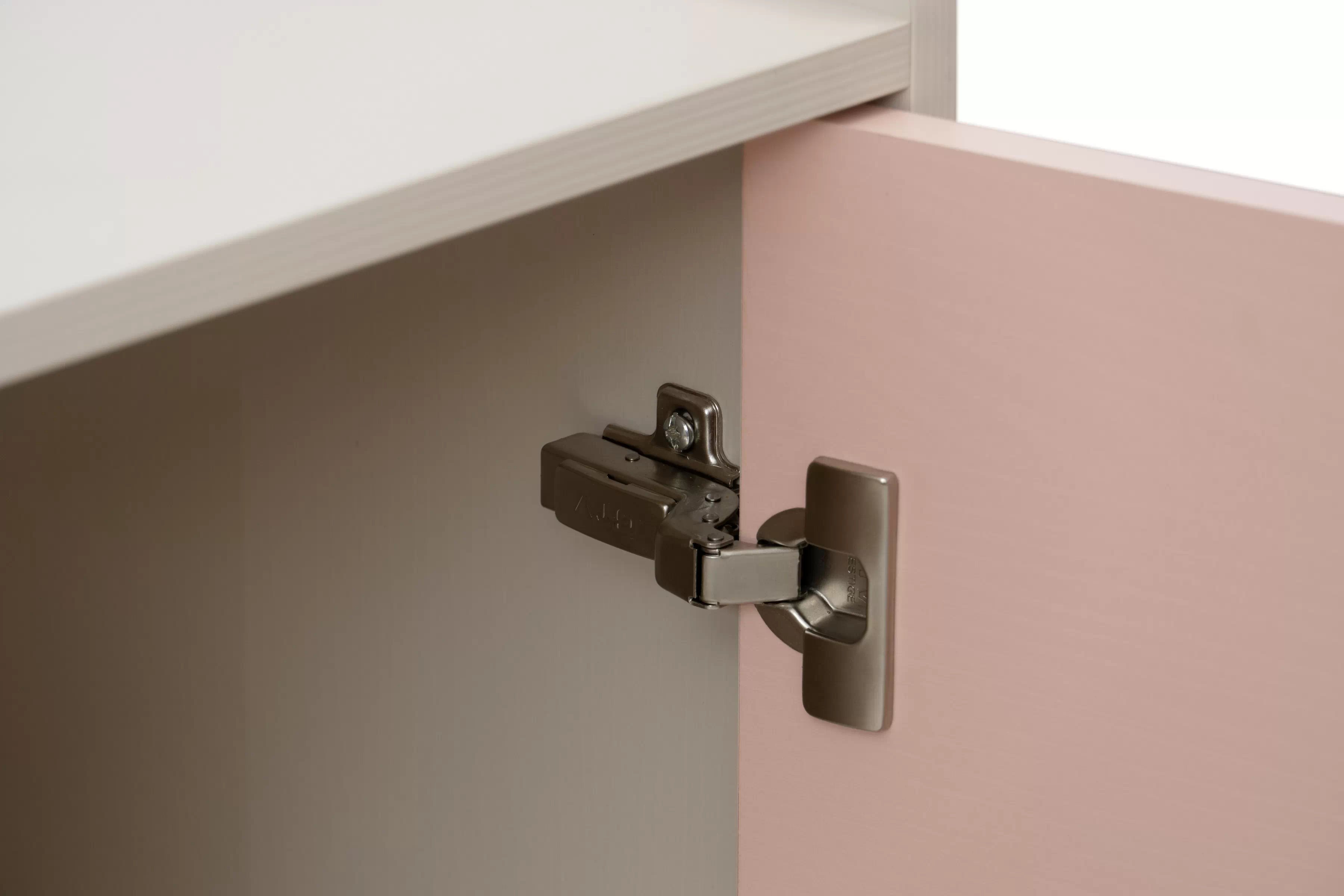 Dětská komoda Marla se zásuvkami 120 cm - pouštní písek / růžová Komoda dziecieca Marla 120 cm se zásuvkami - piasek pustyni / Růžová / millenial pink