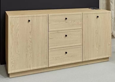 Komoda Lorini 150 cm se zásuvkami - dub cremona / černá Úchytky - Výprodej z expozice