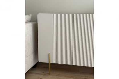 Malmi komód 150 cm - kasmír / arany lábak Komod Malmi 150 cm - kasmír / zlote nozki