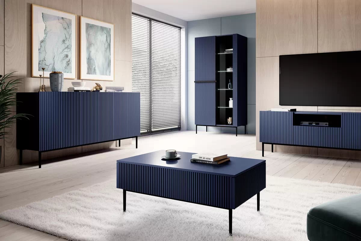 Komoda Nicole 150 cm trojdverová s frézovaným frontom - granat / čierny nozki - Koncovka Série Komoda Nicole 150 cm s frézovaným frontom i metalowymi nogami - granat / čierny nozki