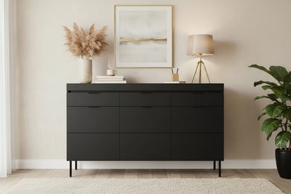 Komoda Sentia 157 cm se zásuvkami - černá / černá Komoda třídveřová Sentia 157 se třemi  zásuvkami - černá / černá 