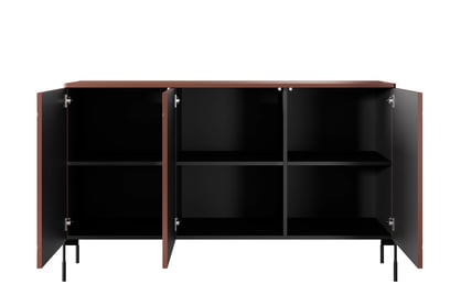 Trojdverová komoda Sonatia 150 cm - burgund / čierne nohy Komoda trojdverová Sonatia na kovových nohách 150 cm - burgund