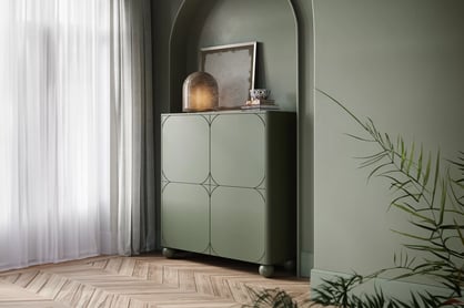 Vysoká komoda Sonatia II 120 cm s dvoma dverami a dvoma skrytými zásuvkami - olivová Komoda vysoká Sonatia II 120 cm dvojdverová s dvoma ukrytymi zásuvkami  - Oliva