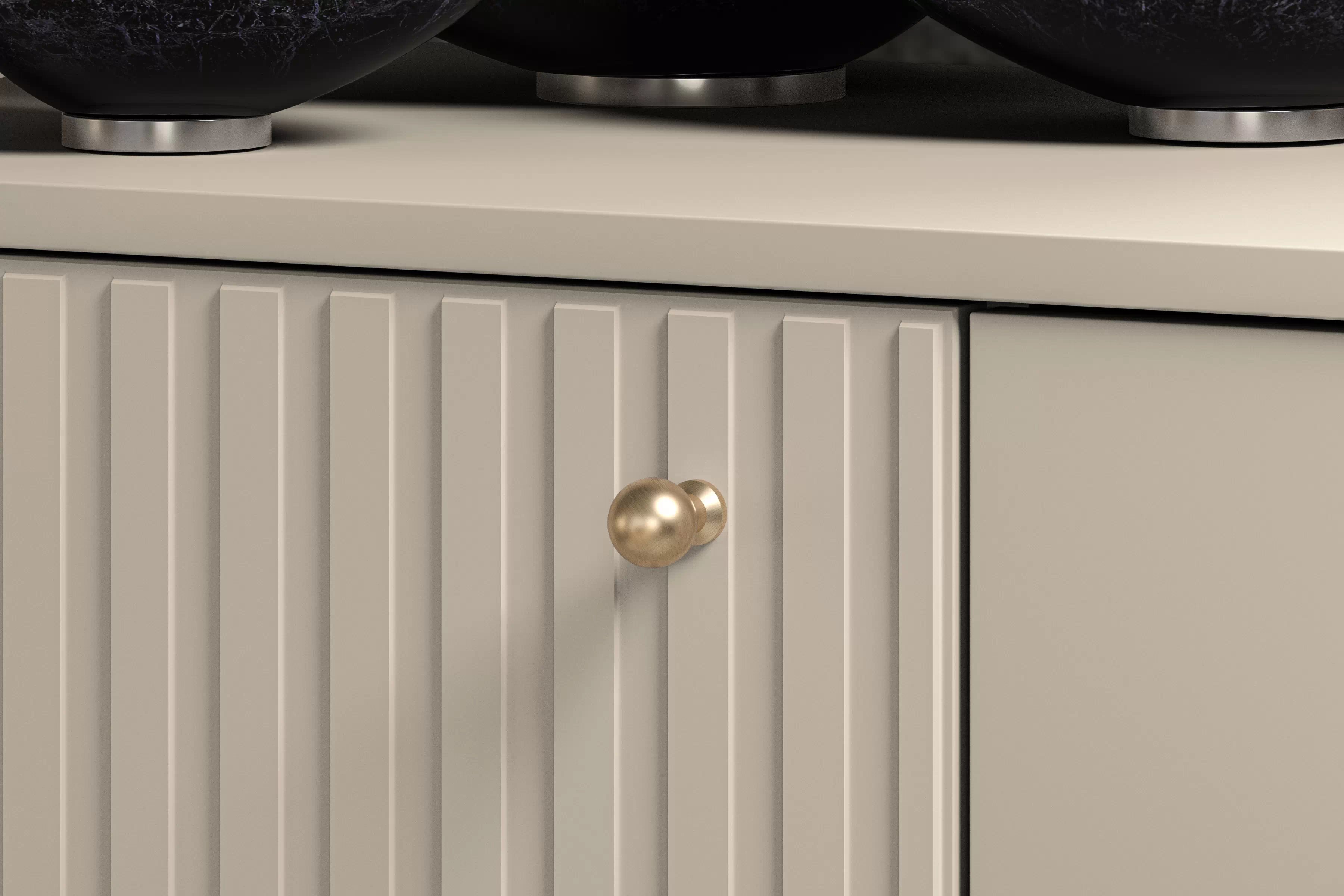 Komoda Jamuzi 120 cm - kašmírová / černé nožky Komoda se zásuvkami Jamuzi 05 s frézovanou přední částí - kašmír / černá nozki