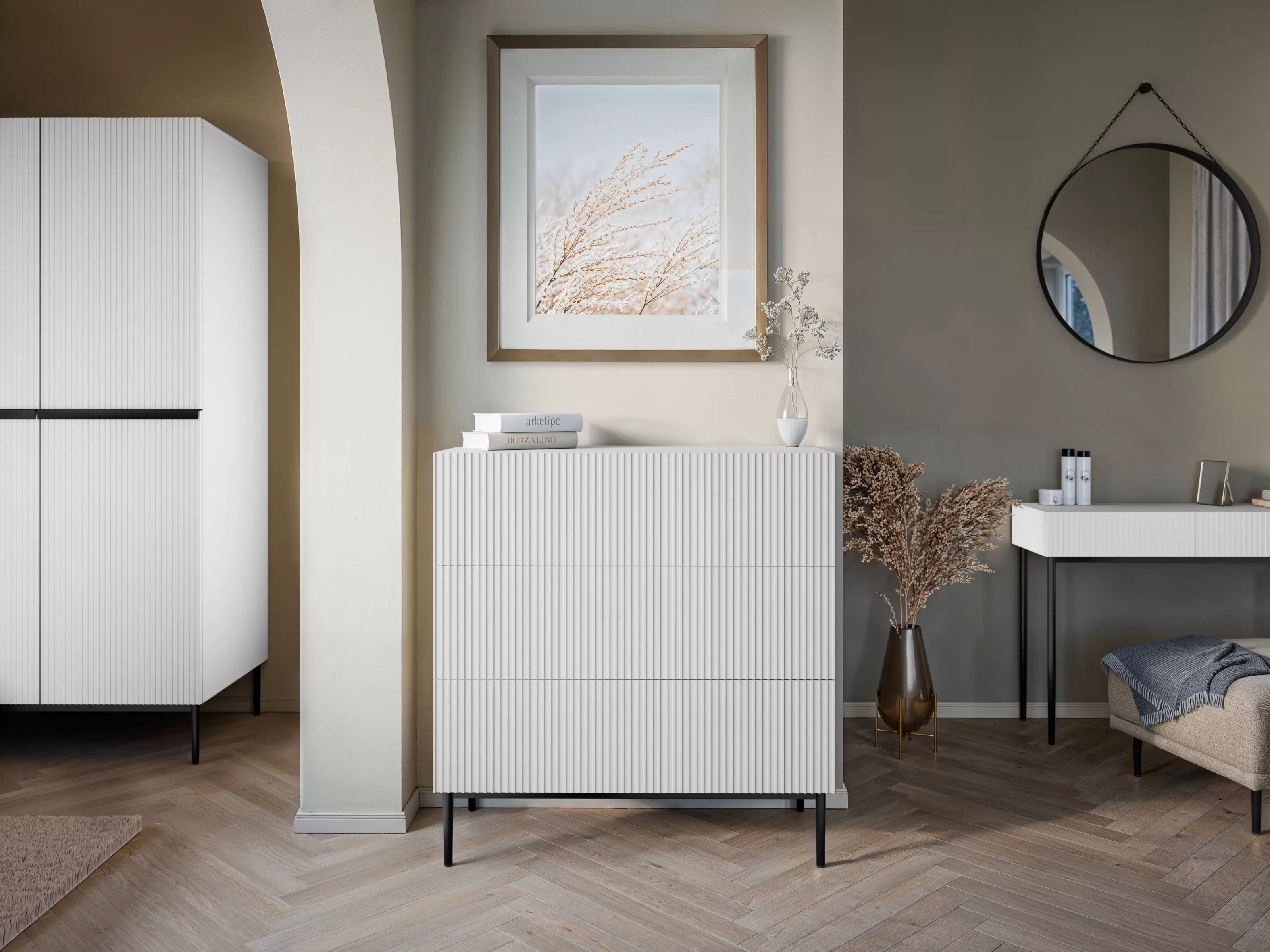 Komoda so zásuvkami Nicole 100 cm - Biela / čierny nozki - Limitovaná ponuka Komoda so zásuvkami Nicole 100 cm - Biela / čierny nozki - Limitovaná ponuka