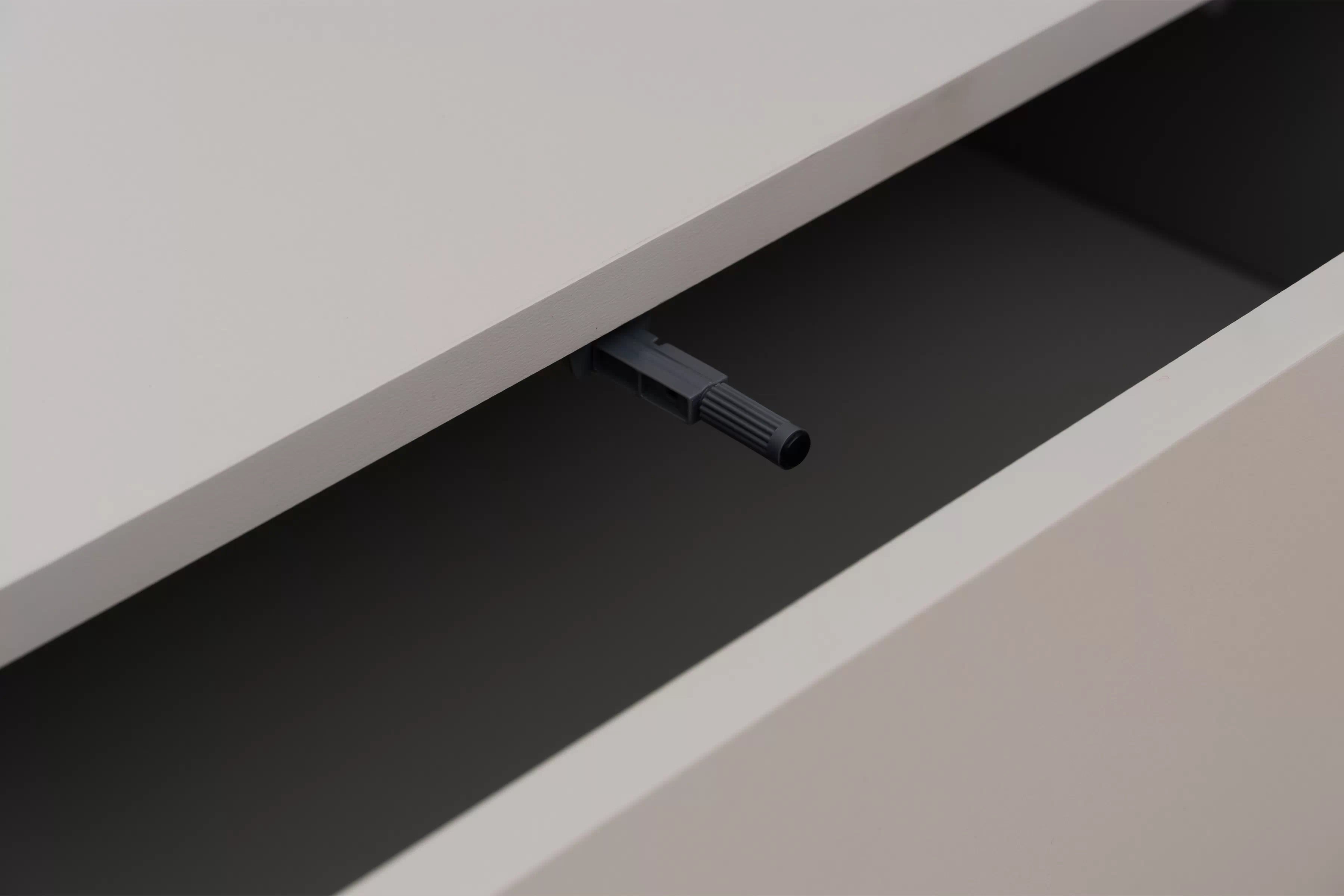 Komoda so zásuvkami Jukon 184 cm - kašmír / čierne nožičky Komoda so zásuvkami Wezilo 184 cm - kašmír / čierny nožičky