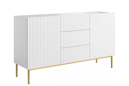 Komoda Nicole 150 cm s šuplíky a rýhovaným předním panelem - bílý mat / zlaté nohy Komoda zNicole 150 cm se zásuvkami i ryflowanym frontem - bílý mat / zlote nozki