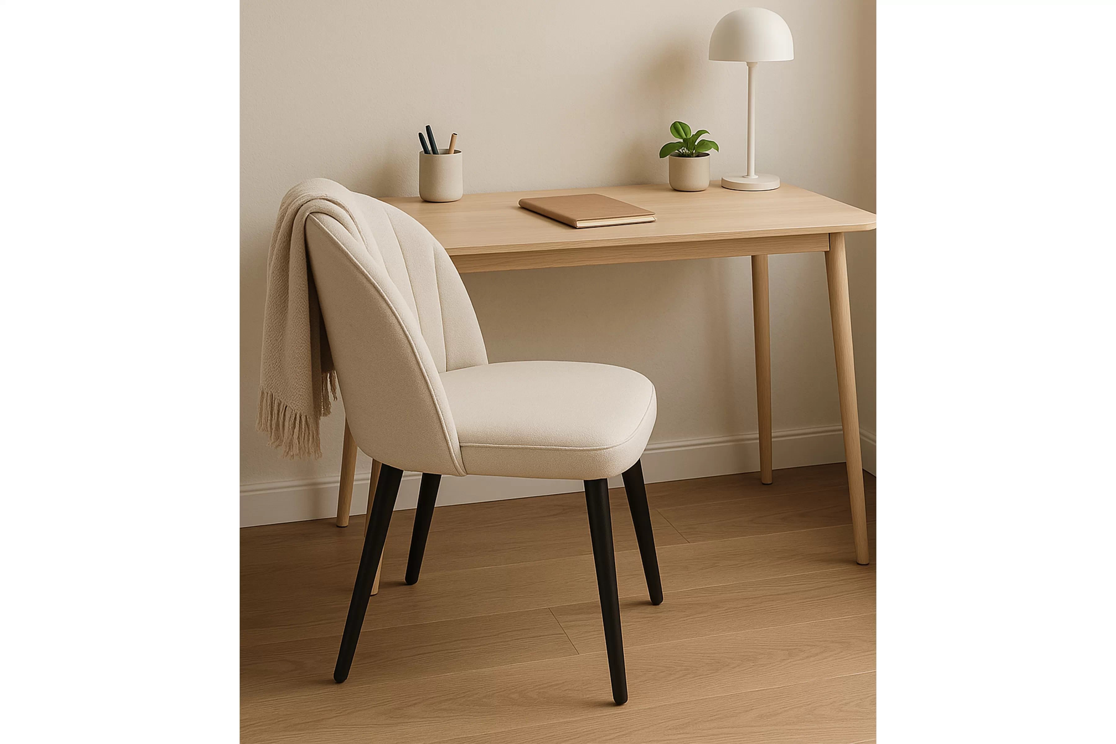 Jedálenské kreslo Azarro 2 - béžový ľahkočistiteľný zamat Cloud 03 / čierna Stolička drevená Azarro 2 z tapicerowanym siedziskiem - Béžová Cloud 03 / čierny nožičky