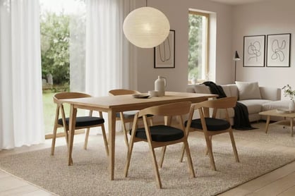 Dřevěná jídelní židle Elvarin s čalouněným sedákem židle dřevěná Elvarin s čalouněným sedákem