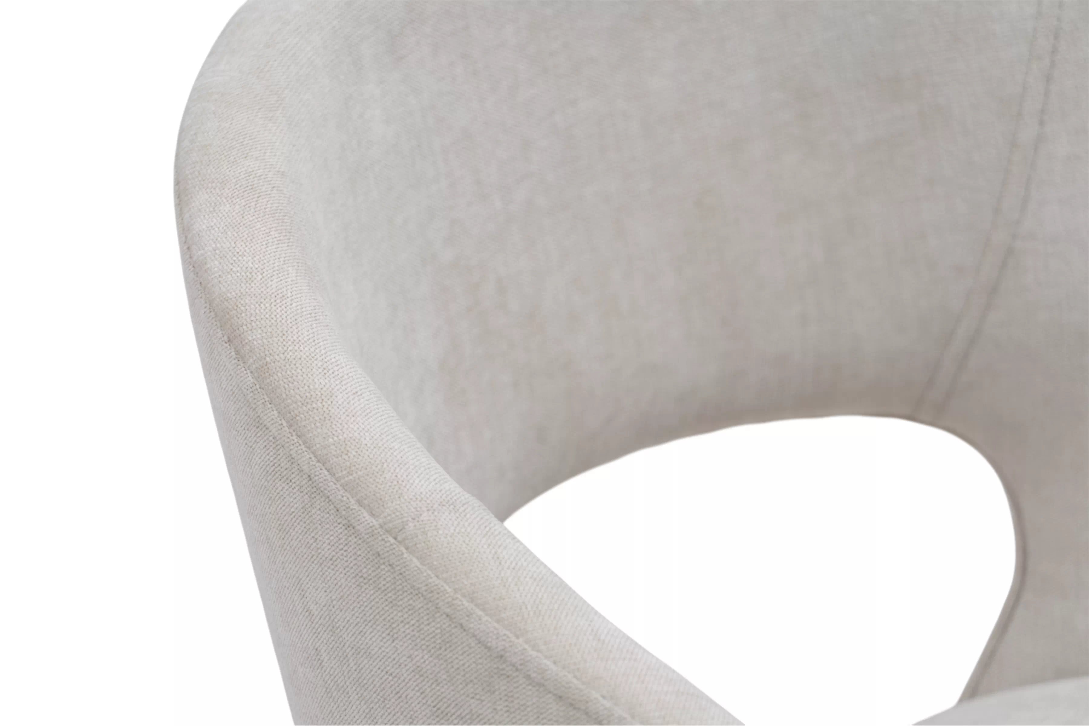 Jedálenské kreslo Luna - svetlosivý žinylka Wind 05 / čierna Stolička drevená Luna z tapicerowanym siedziskiem - svetlý šedý Wind 05 / čierny nožičky