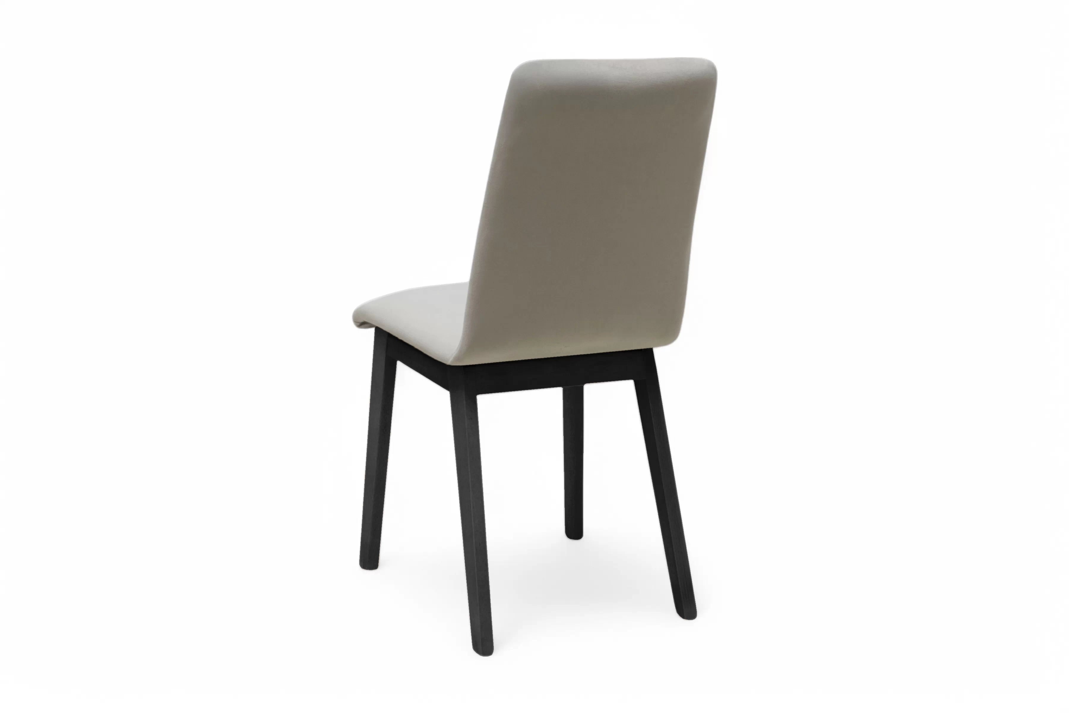 Jedálenská stolička Platinum 4 – béžový velúr Salvador 2 / čierna Stolička drevená Platinum 4 z tapicerowanym siedziskiem - Béžová Salvador 02 / čierny nožičky