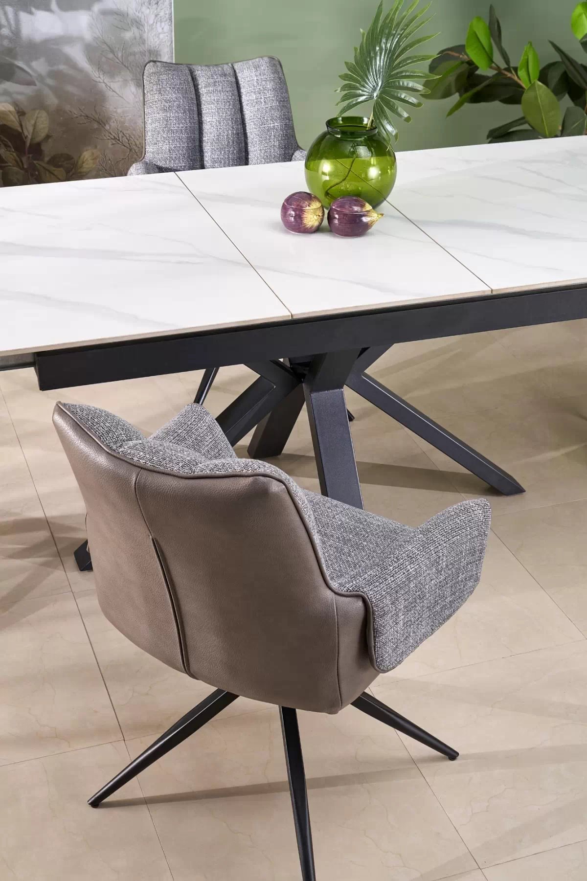 Otočená čalúnená stolička Denaro - popolavá látka Stolička čalúnená Denaro otočna - Popolový