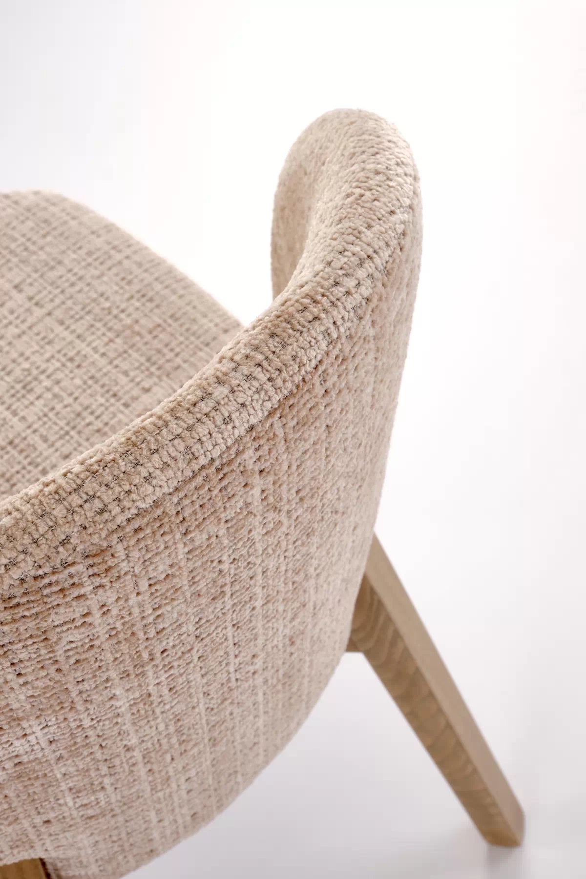 Čalúnená stolička Isario - béžová látka Cremona 14 / svetlý orech Stolička čalúnená isario - béžový cremona 14 / svetlý Orech