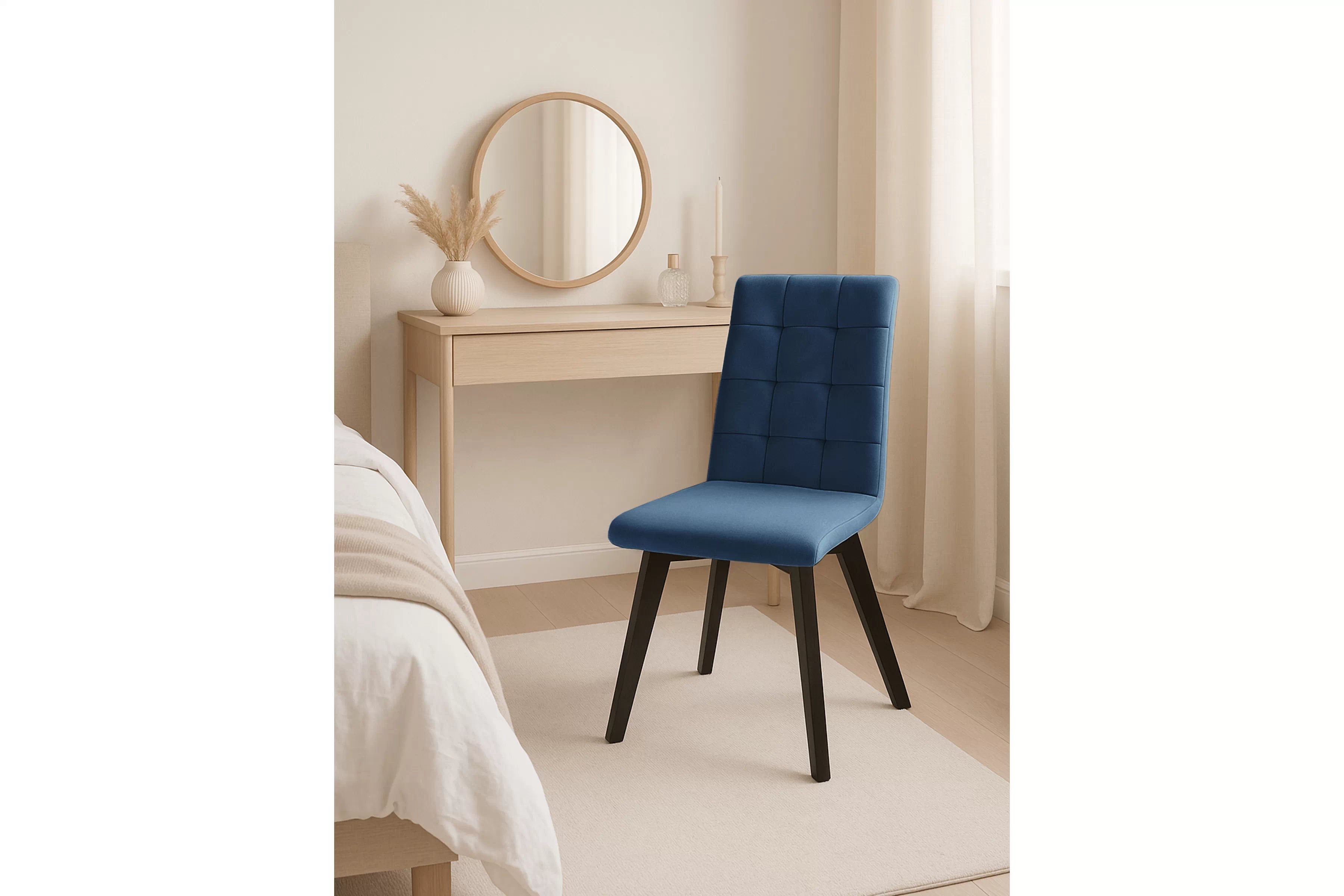 Jedálenská stolička Modern 4 - tmavomodrá Salvador 05 / čierne nohy Stolička čalúnená Modern 4 na drewnianych nogach - granat Salvador 05 / čierny nožičky