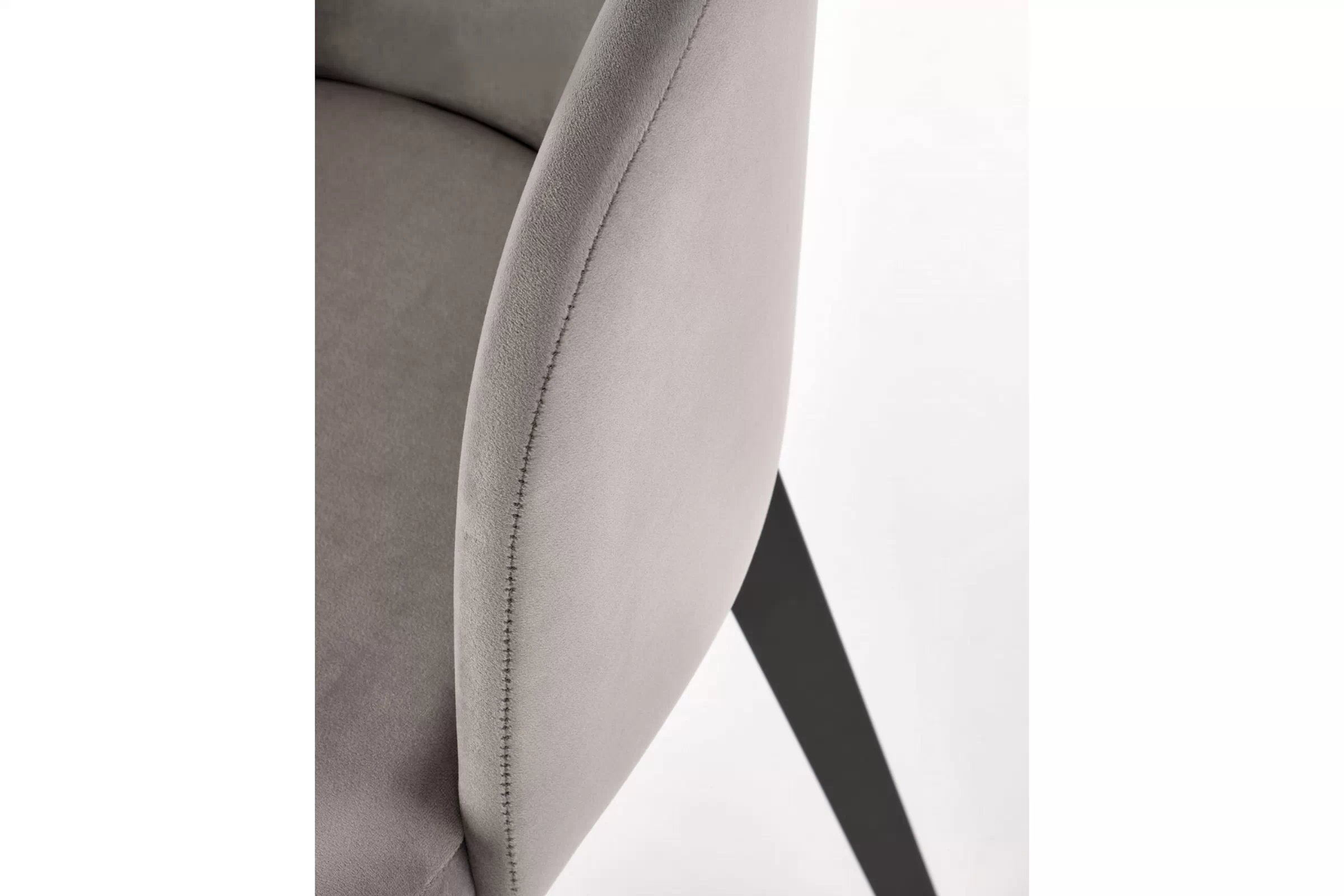 Stolička čalúnená Nerevio z drewnianymi nogami - šedý / čierny nožičky - Limitovaná ponuka Stolička čalúnená Nerevio z drewnianymi nogami - šedý / čierny nožičky