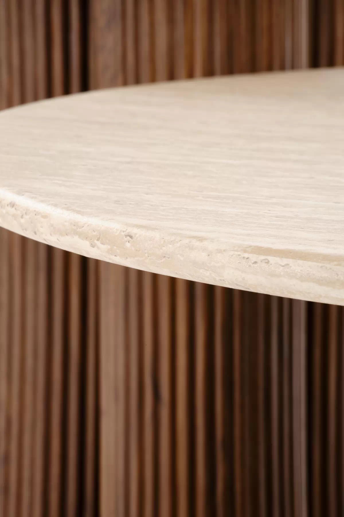 Konferenční stolek Dorotea S 50 cm - travertin / ořechová Konferenční stolek okragla Dorotea S 50 cm pro obývacího pokoje - travertin / ořechový