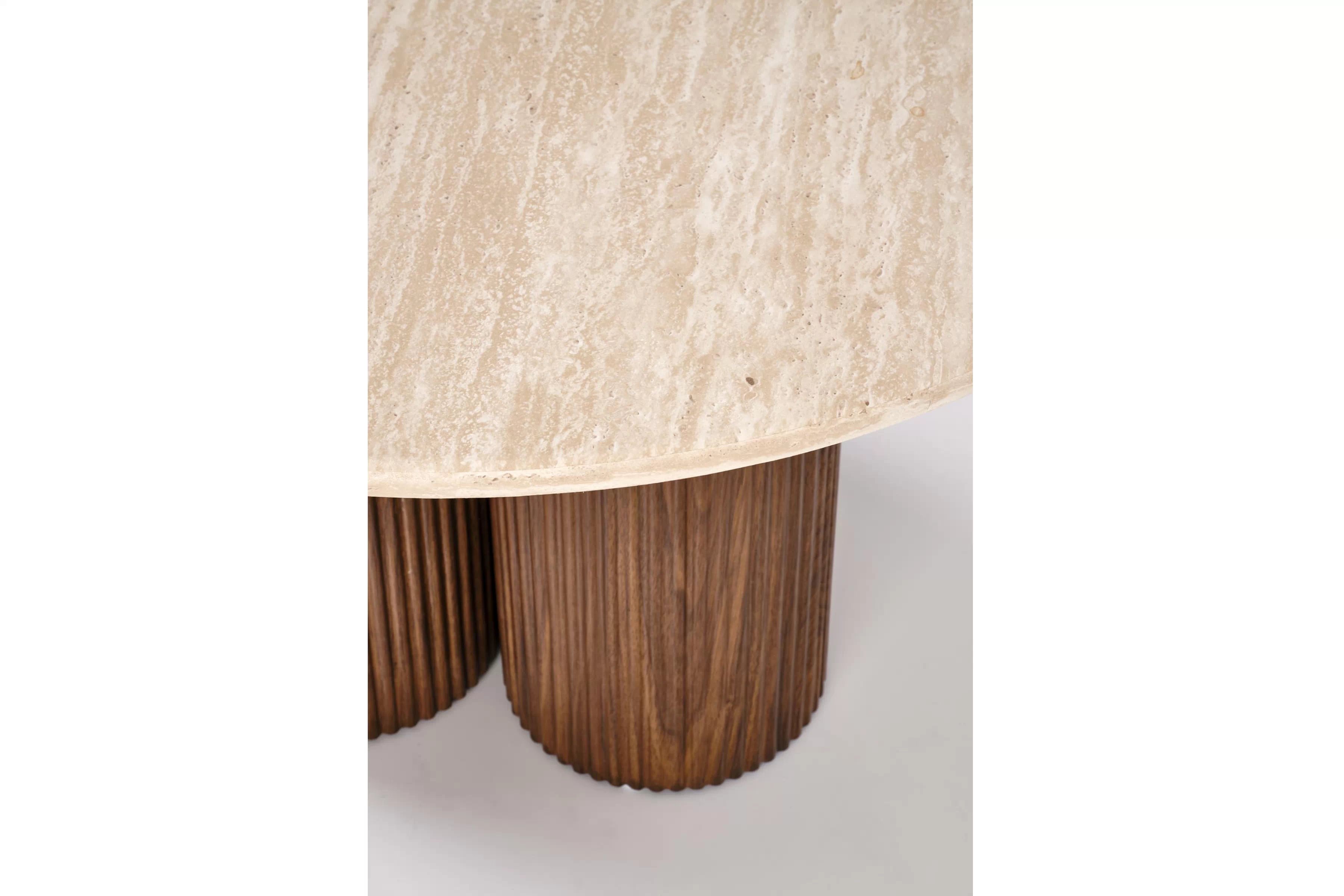 Okrúhly konferenčný stolík Massia 80 cm do obývačky - travertín / orech Konferenčný stolík okragla Massia 80 cm do obývacej izby - Travertín / Orech