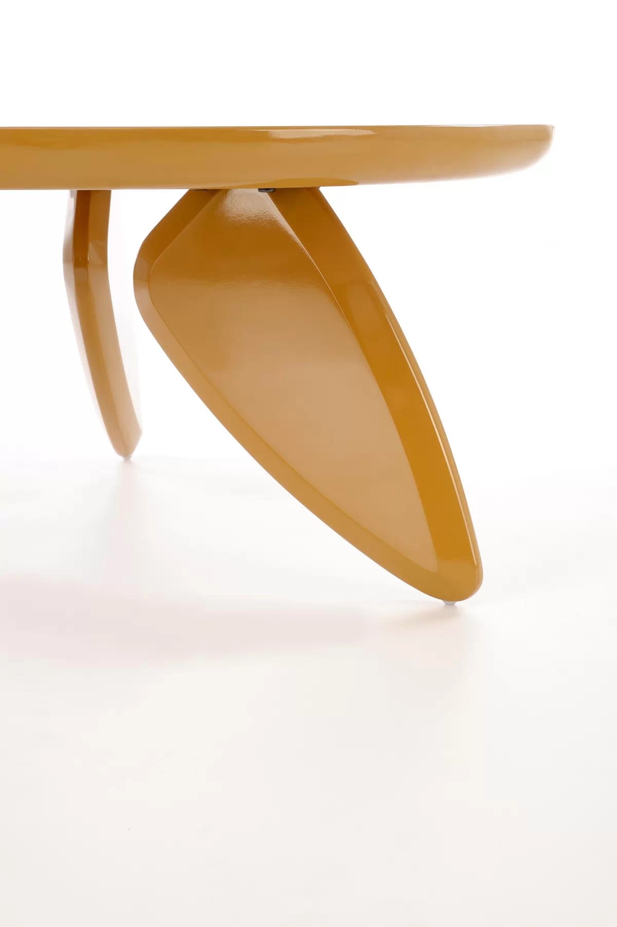 Kulatý konferenční stolek Soraya 80 cm – hořčicová Konferenční stolek okragla soraya 80 cm - hořčice