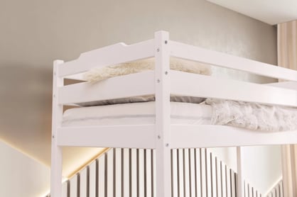 Detská vyvýšená posteľ Samio 90x200 - biela Posteľ dzieciece Samio 90x200 vyvýšená - Biely